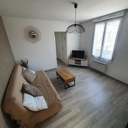 Appartement De La Tour Epernay Bagian luar foto