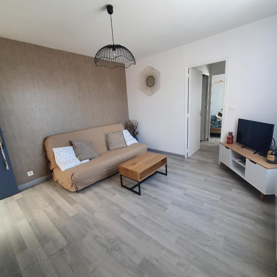 Appartement De La Tour Epernay Bagian luar foto